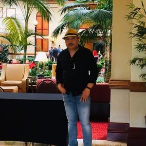 Meet your Posher, Joell